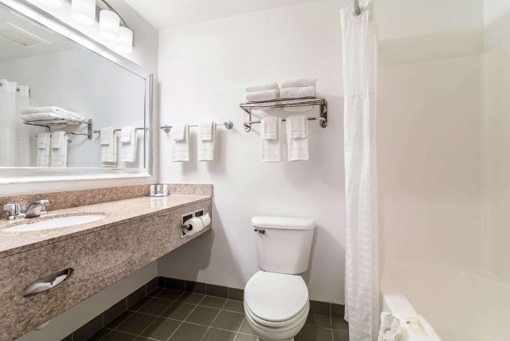 Quality Inn & Suites Augusta I-20 Image 20